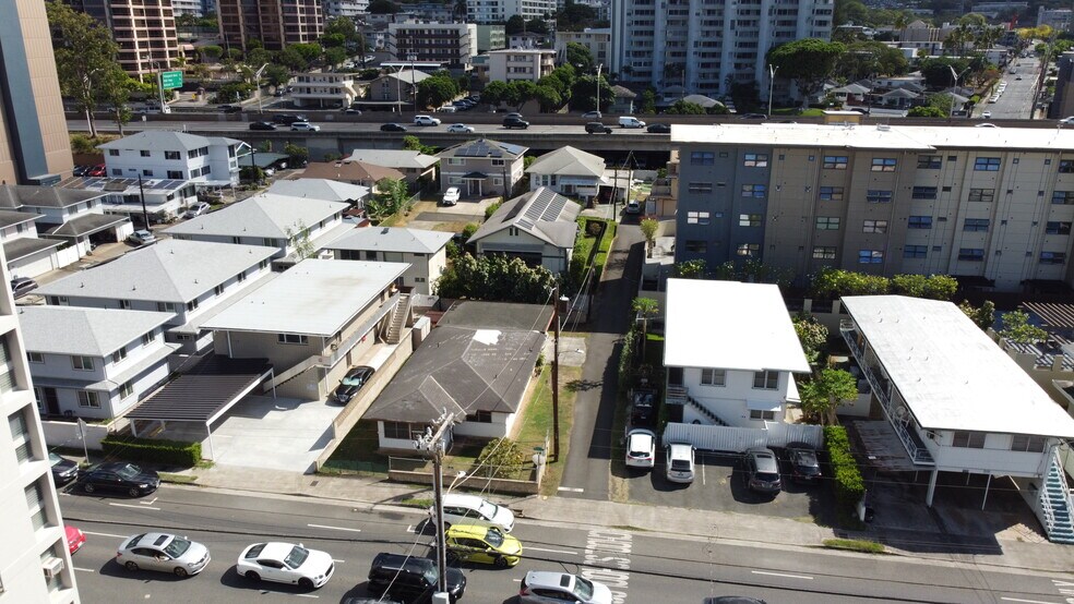 More Photos Of 1077 Kinau St, Honolulu Multifamily For Sale