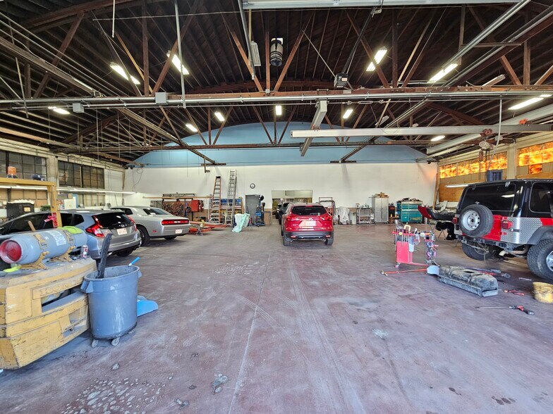 More Photos Of 2323 Nevin Ave, Richmond Auto Repair For Sale
