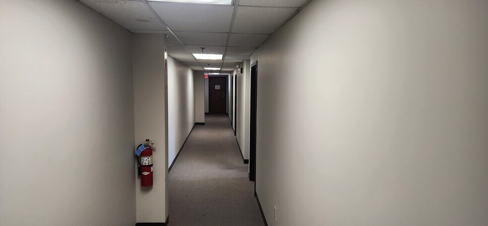 More Photos Of 197 W Central St, Natick Research And Development For Lease