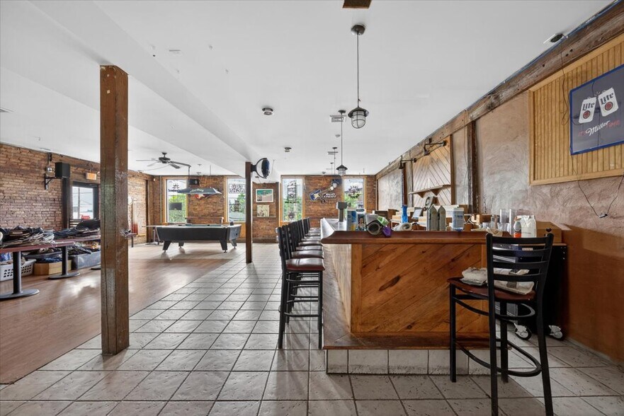 More Photos Of 650-654 S Main St, Wilkes-Barre Bar For Sale