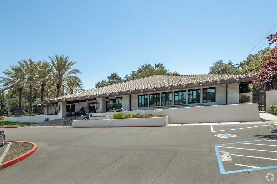 More Photos Of 401 Watt Ave, Sacramento Office For Sale