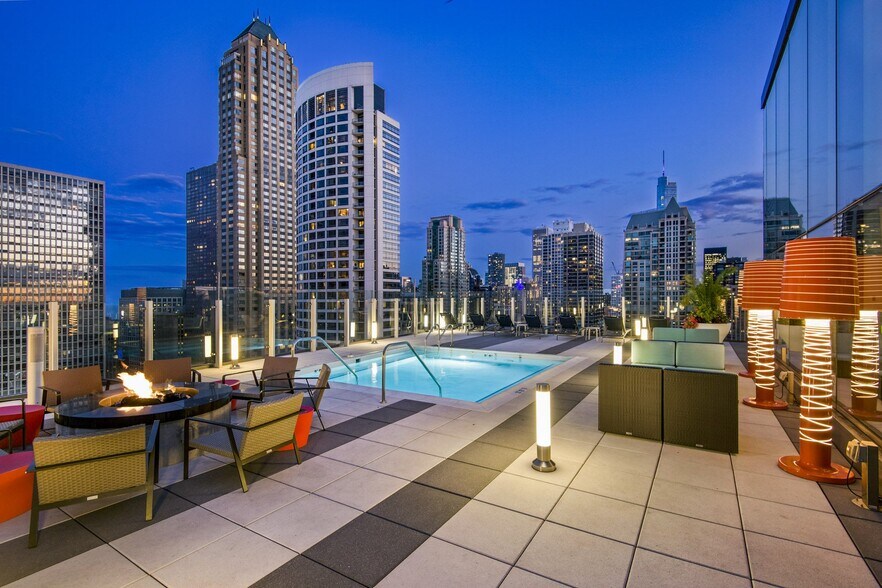 More Photos Of 845 N State St, Chicago Apartments For Lease