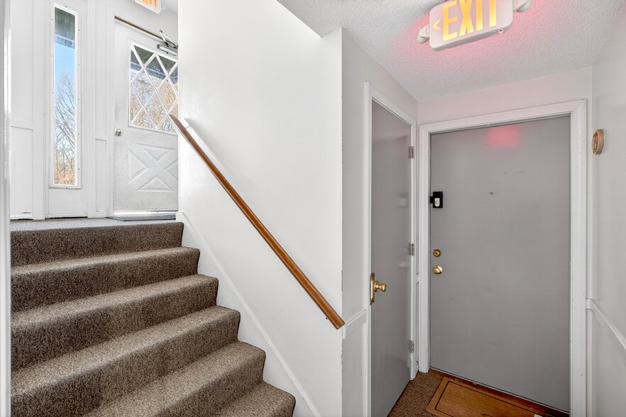 More Photos Of 510 Mckinstry Ave, Chicopee Apartments For Sale