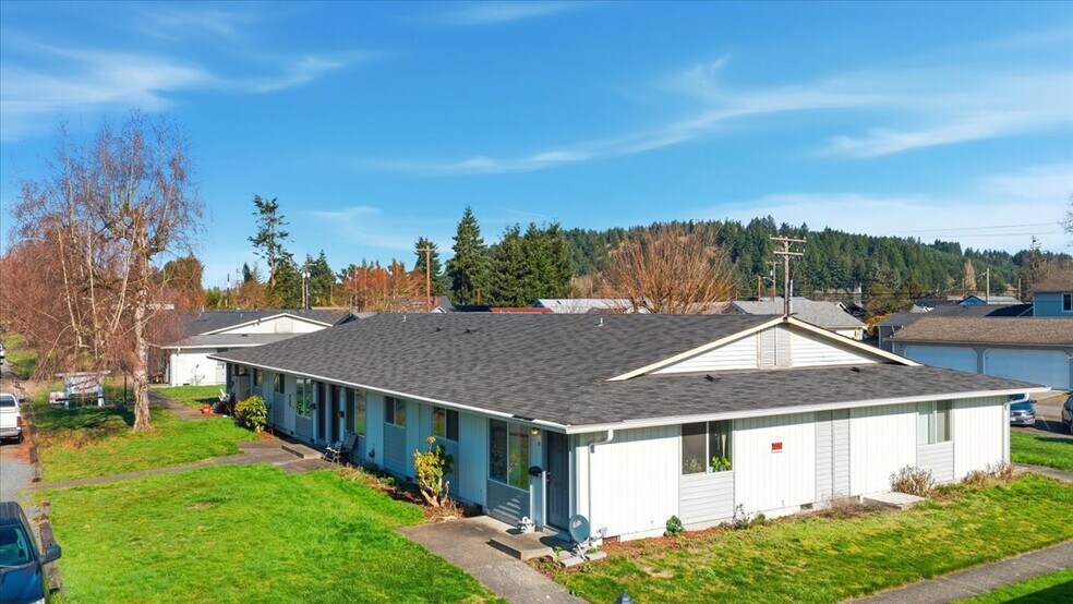 More Photos Of 1100-1105 S Pearl St, Centralia Apartments For Sale