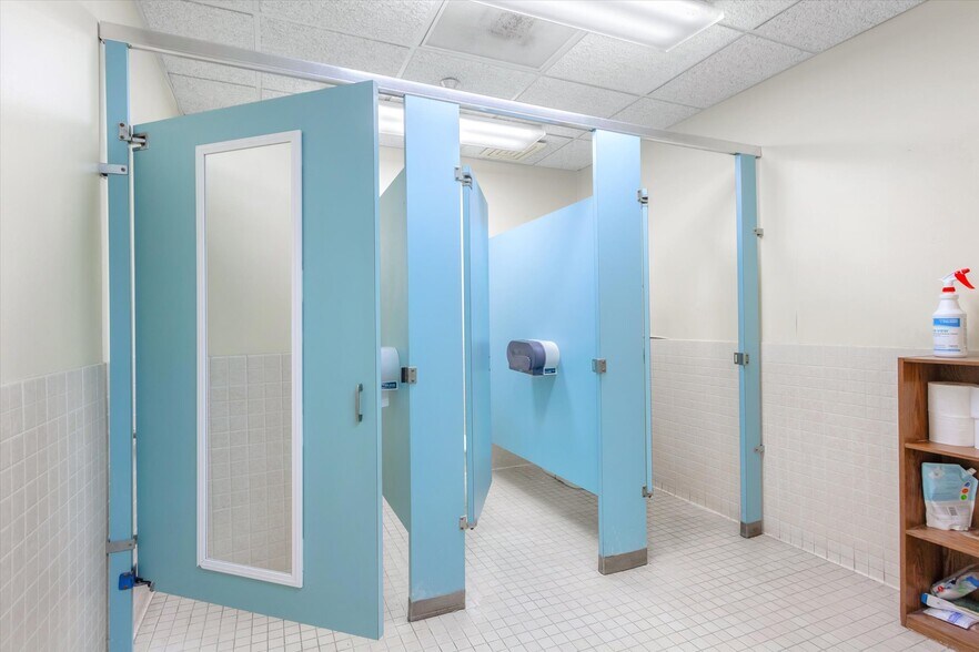 More Photos Of 1825 St Johns Ave, Palatka Office For Sale