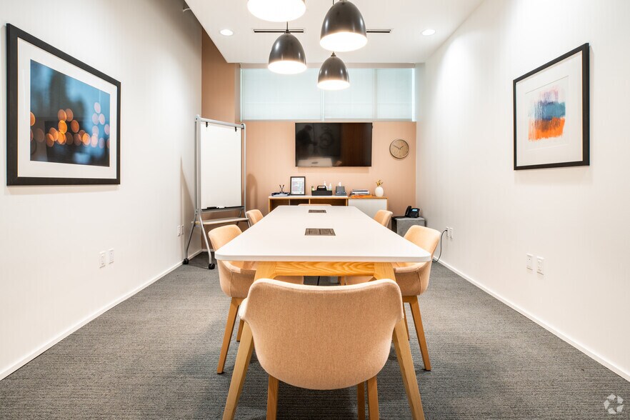 More Photos Of 501 Congress Ave, Austin Office For Lease