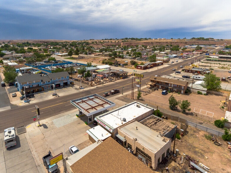 More Photos Of 404 Navajo Blvd, Holbrook Service Station For Sale