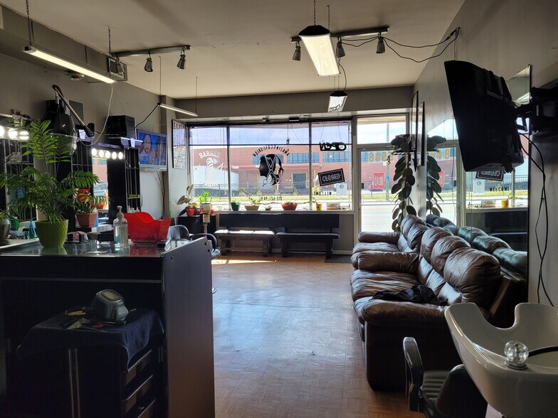 More Photos Of , Chicago General Retail For Sale