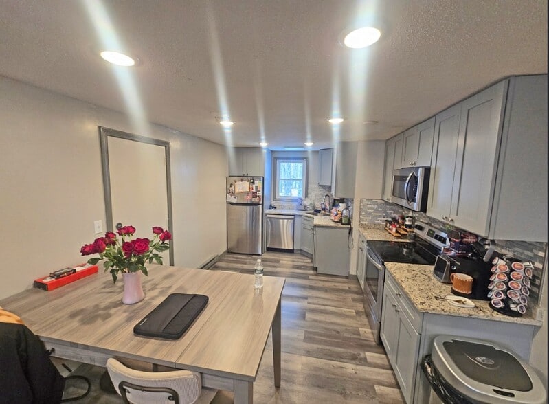 More Photos Of 238 Maple St, Agawam Apartments For Sale