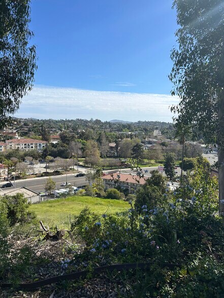 More Photos Of 702 E Vista Way, Vista Multifamily For Sale