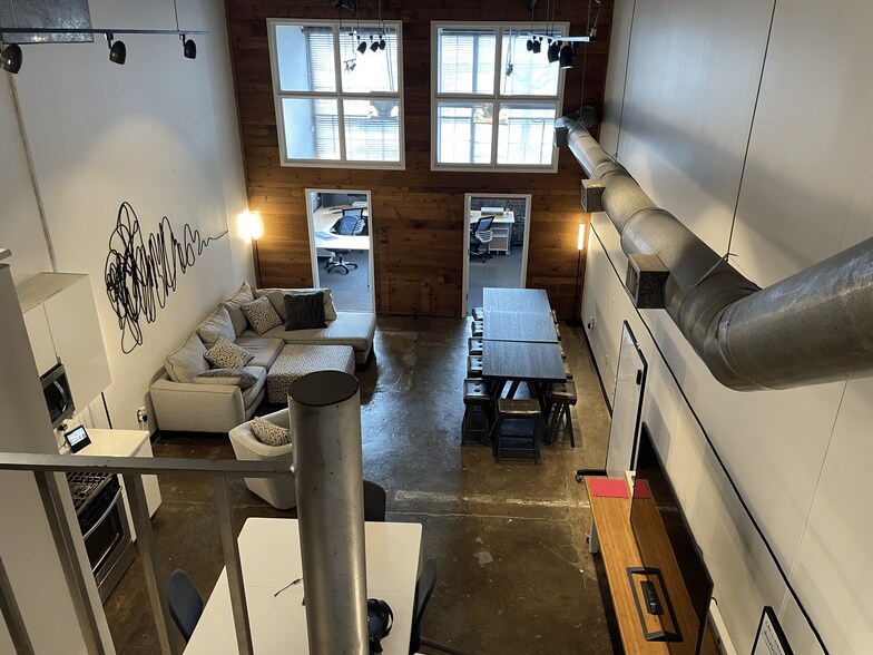 More Photos Of 887 W Marietta St NW, Atlanta Loft Creative Space For Lease