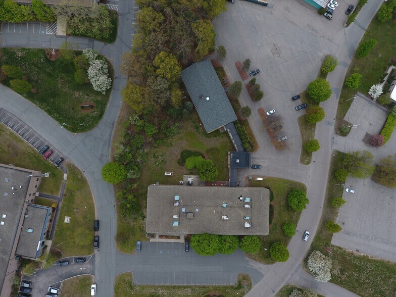 More Photos Of 87-125 Jeffrey Ave, Holliston Light Distribution For Lease