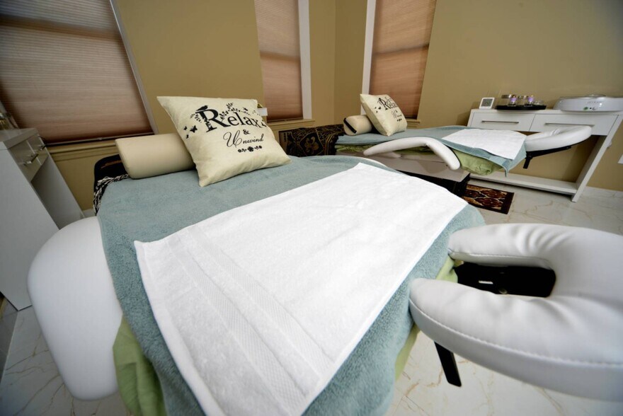 More Photos Of 165 West End Ave, Brooklyn Apartments For Sale