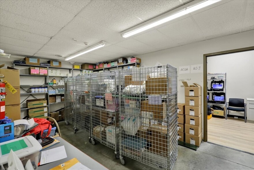 More Photos Of 2745A Leisczs Bridge Rd, Reading Industrial For Sale