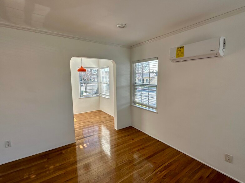 More Photos Of 2517 20th St, Santa Monica Apartments For Sale