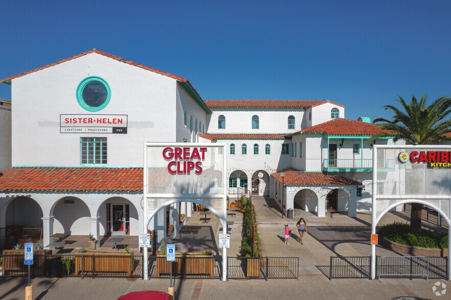 More Photos Of 8101 N 19th Ave, Phoenix Unknown For Lease