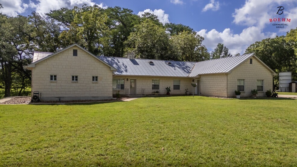 More Photos Of 50500 Interstate 10 W, Comfort Office For Sale