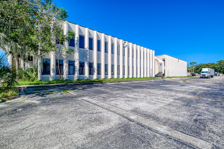 More Photos Of 6501 Arlington Expy, Jacksonville Office Residential For Sale
