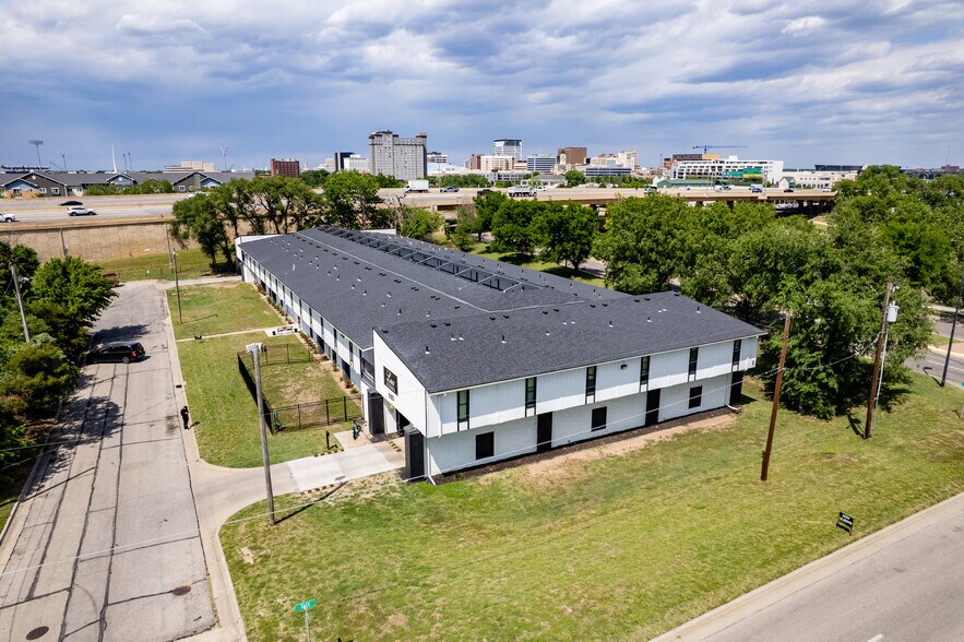 More Photos Of 425 W Taft St, Wichita Apartments For Sale