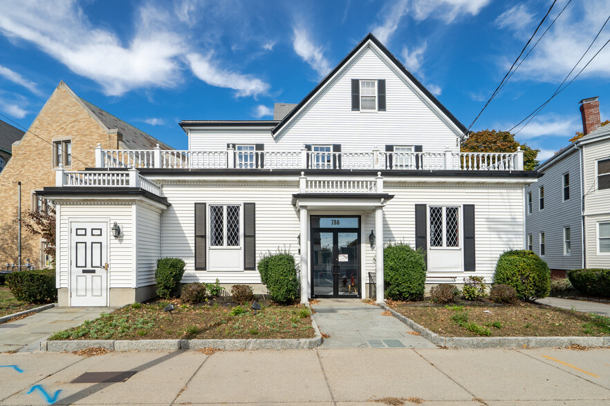 Primary Photo Of 786 Mount Auburn St, Watertown Funeral Home For Sale