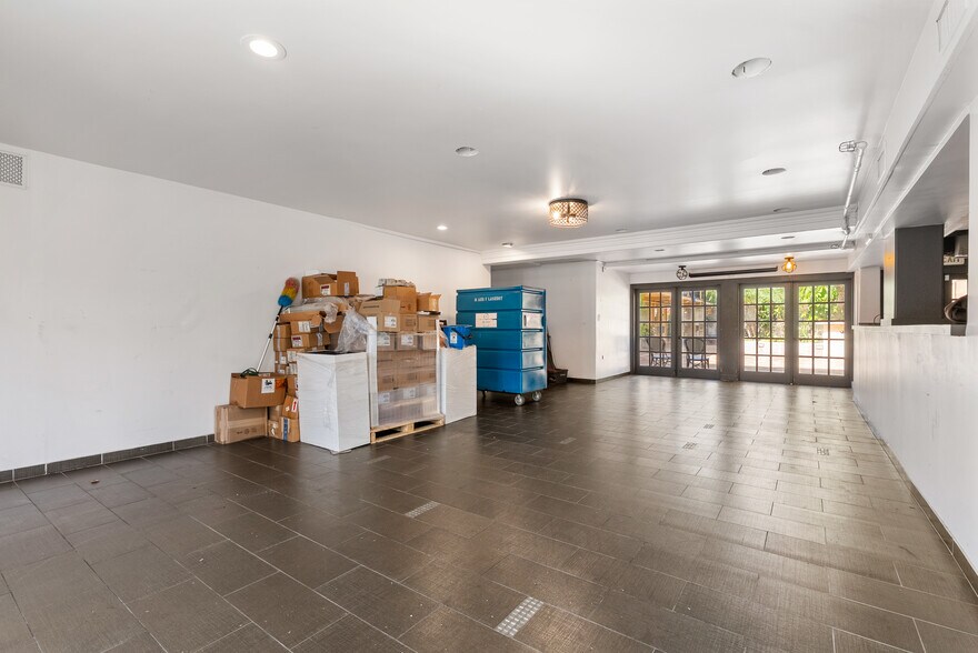 More Photos Of 690-696 S Coast Hwy, Laguna Beach, Laguna Beach Hotel For Sale