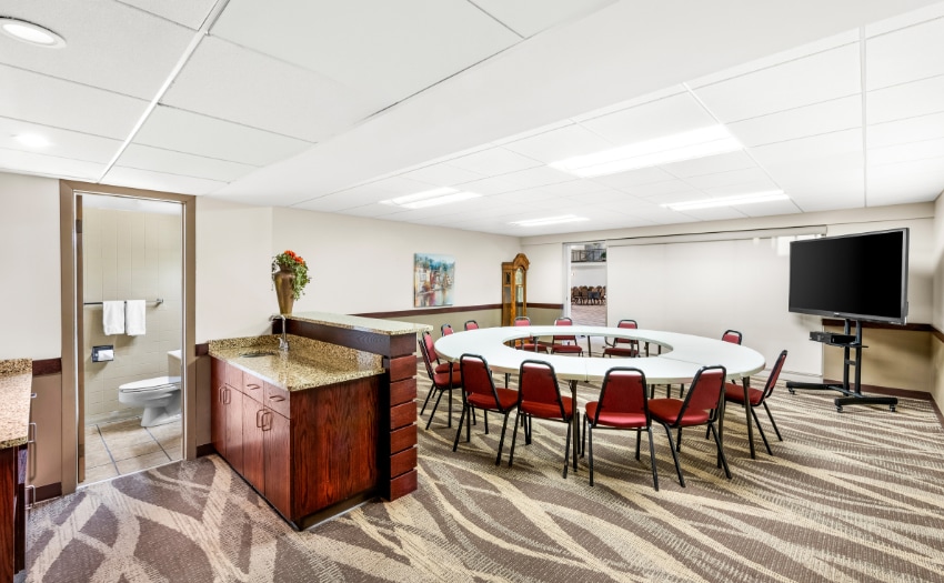 More Photos Of 265 33rd Ave, Columbus Hotel For Sale