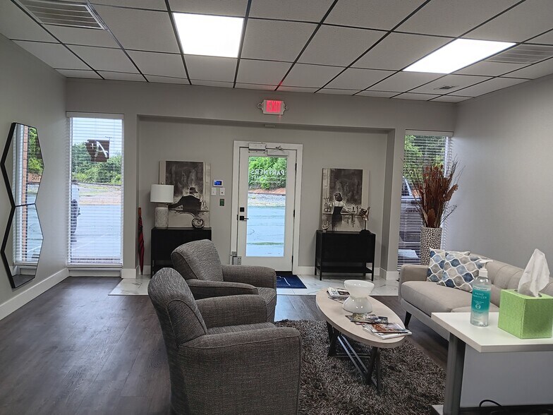 More Photos Of 853 3rd St, Hot Springs Office For Lease