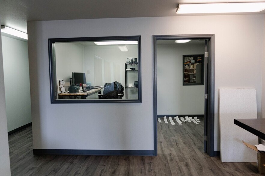 More Photos Of 8645-8651 Westpark St, Boise Warehouse For Lease