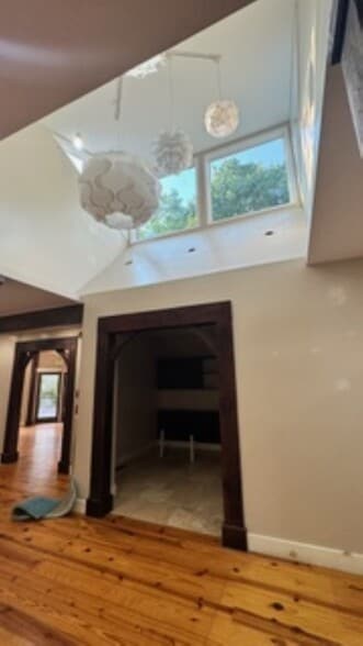 More Photos Of 116 Chantilly Ln, Maryville Medical For Sale