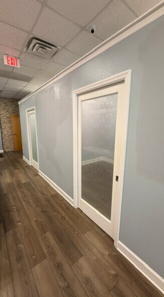 More Photos Of 42605-42681 Hwy 27, Davenport General Retail For Lease