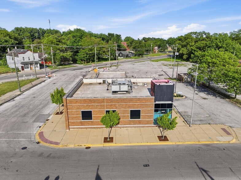 More Photos Of 14121 Doctor Martin Luther King Jr Dr, Dolton Fast Food For Sale