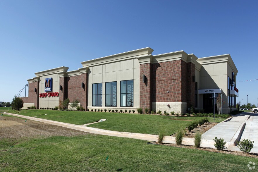 More Photos Of 1400 24th Ave NW, Norman Unknown For Lease