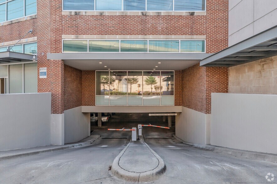 More Photos Of 700 E Campbell Rd, Richardson Office For Lease