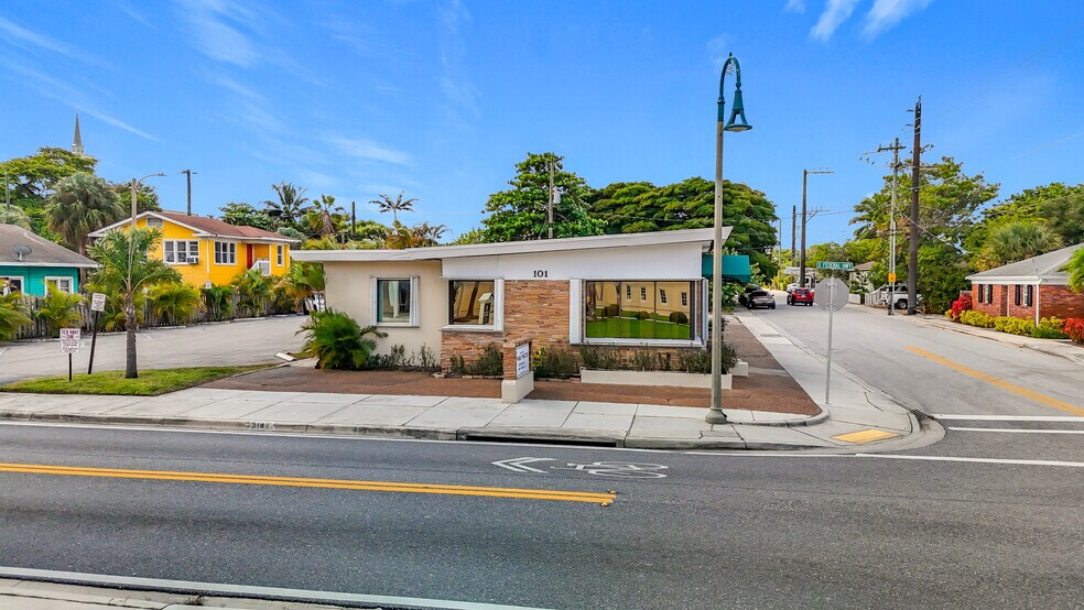 More Photos Of 101 S Federal Hwy, Lake Worth Medical For Sale