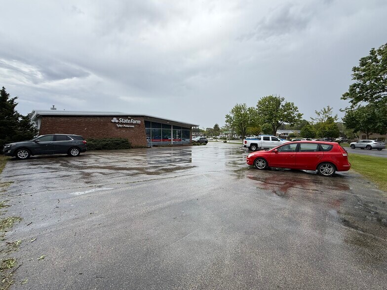 More Photos Of 801 Atlas Ave, Madison General Retail For Lease
