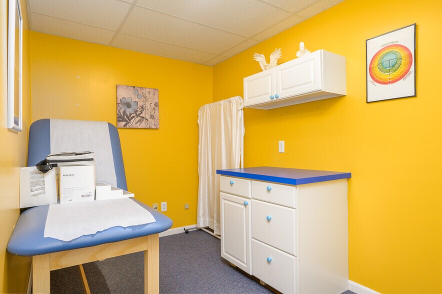 More Photos Of 755 Boardman Canfield Rd, Boardman Medical For Lease