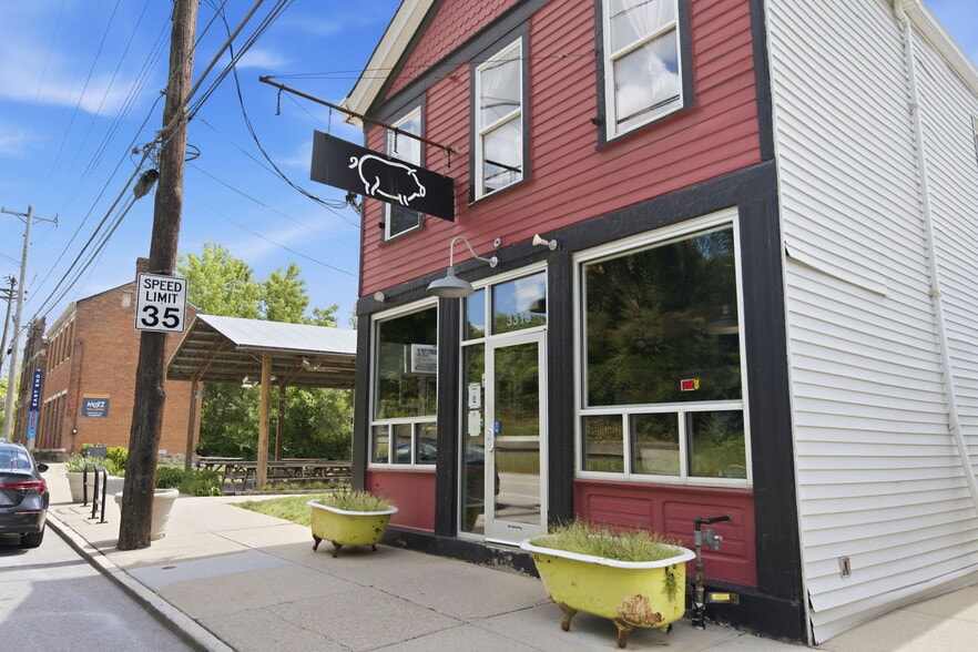 More Photos Of 3251 Riverside Dr, Cincinnati Loft Creative Space For Lease