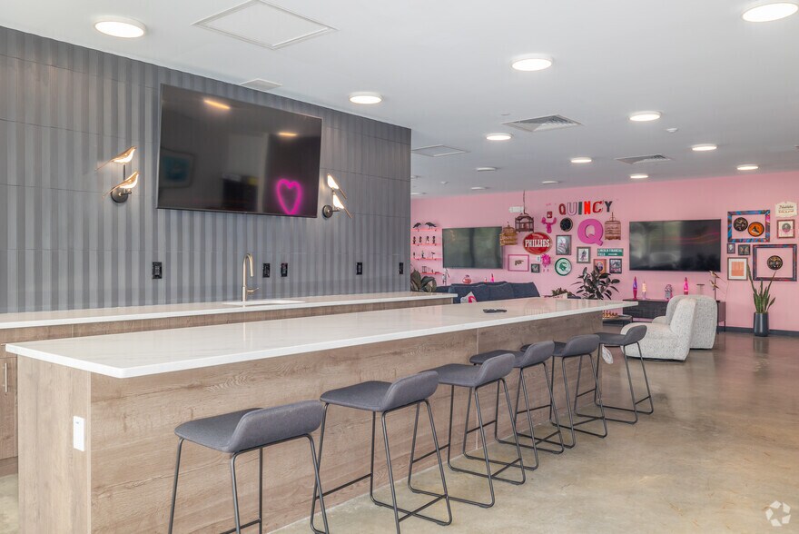 More Photos Of 741 Spring Garden St, Philadelphia Apartments For Lease