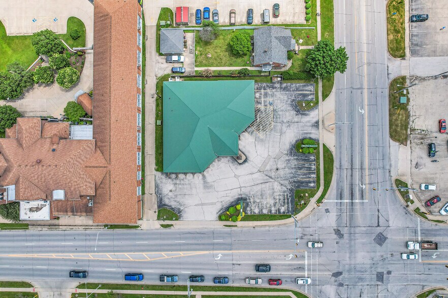 More Photos Of 301 E Champaign Ave, Rantoul Freestanding For Lease