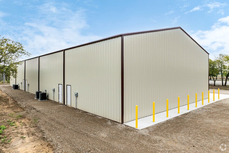 More Photos Of 545 Reed Ln, Gunter Unknown For Lease