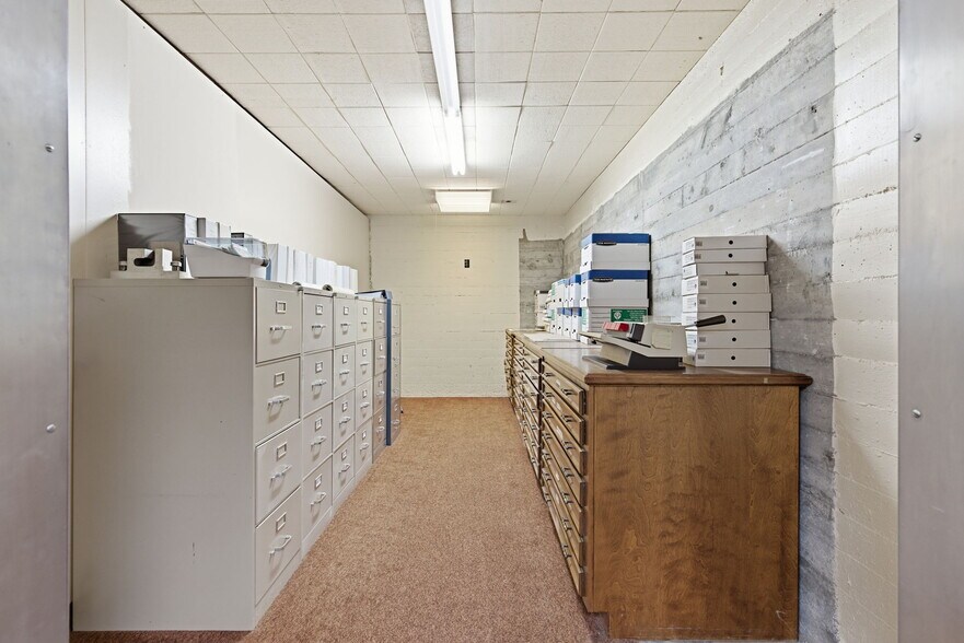 More Photos Of 1025 Central Ave, Tracy Medical For Sale