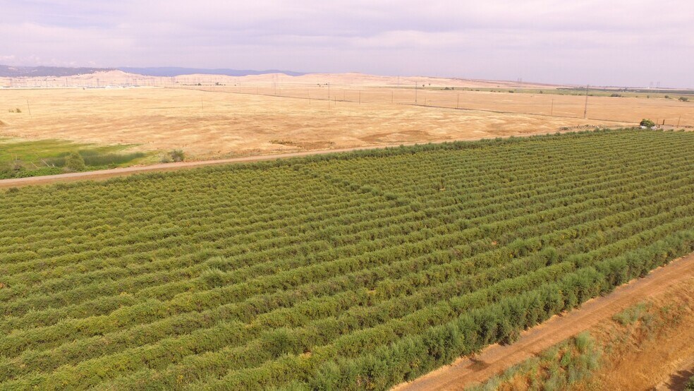 More Photos Of Cottonwood Road @ Hwy 99 & Hwy 70, Oroville Land For Sale