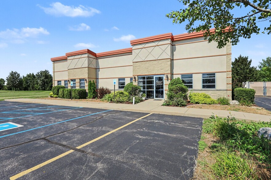 More Photos Of 2801 Leonard Dr, Valparaiso Medical For Sale