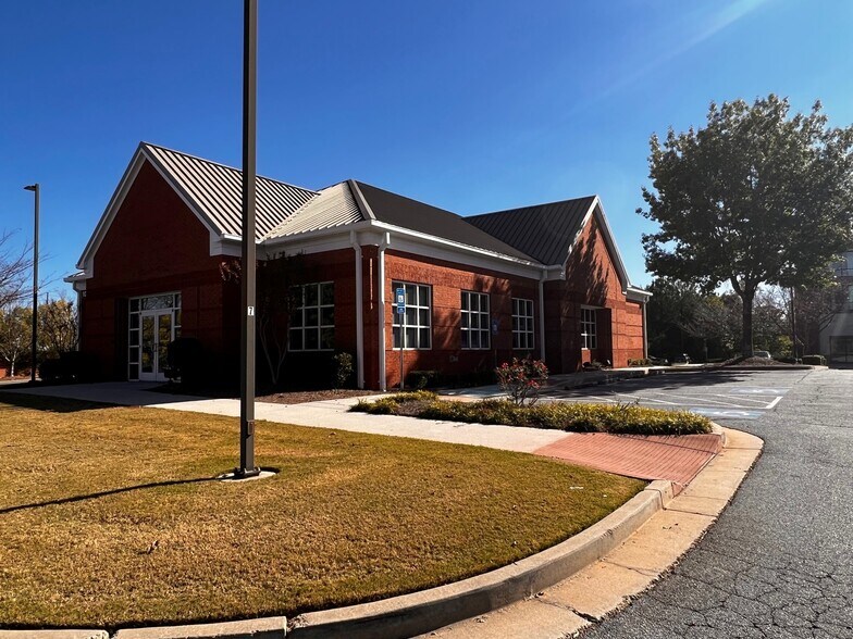 More Photos Of 1062 Old Peachtree Rd, Lawrenceville General Retail For Sale