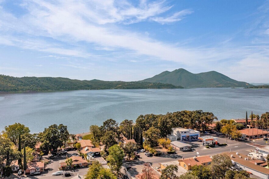 More Photos Of 14097 Lakeshore Dr, Clearlake Apartments For Sale