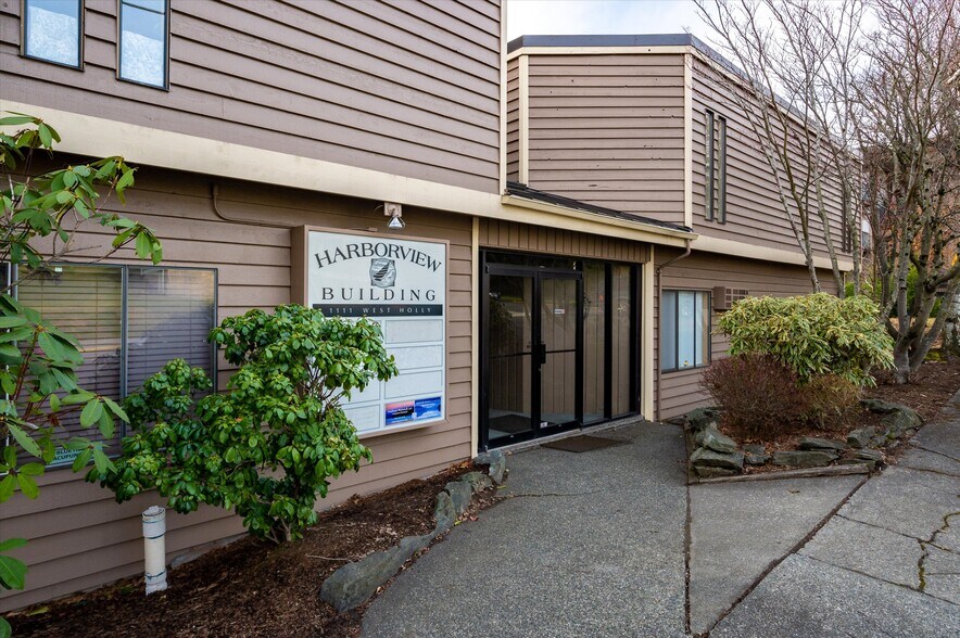 More Photos Of 1111 W Holly St, Bellingham Office For Lease