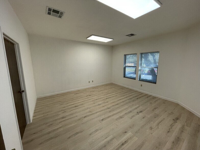 More Photos Of 4005 Spicewood Springs Rd, Austin Office For Sale