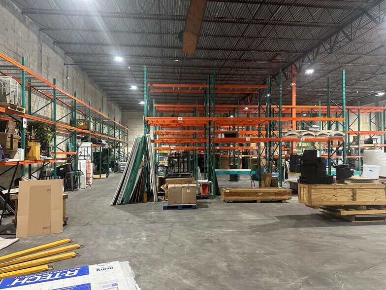 More Photos Of 8500 NW 30th Ter, Doral Warehouse For Lease