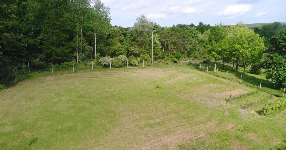 More Photos Of 794 Claremont Ave, Tamaqua General Retail For Sale