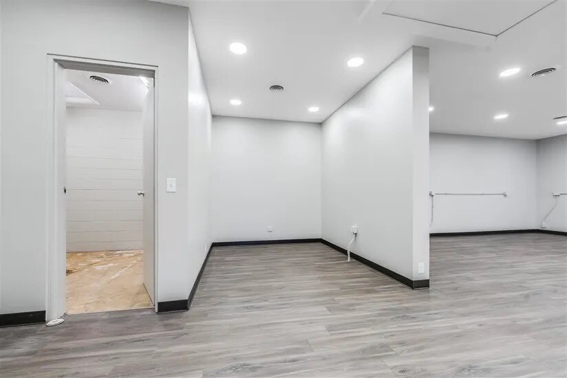 More Photos Of 626 S B St, Richmond Medical For Sale